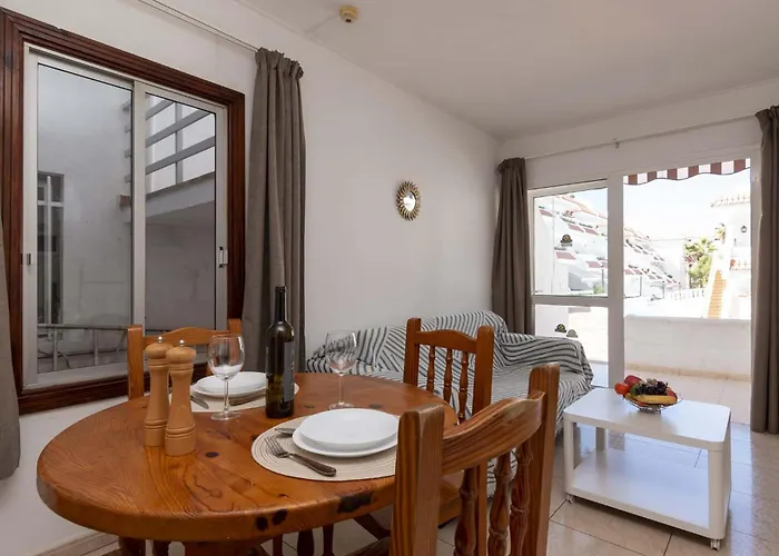 Floritas 29 - One Bed With Pool View Appartement