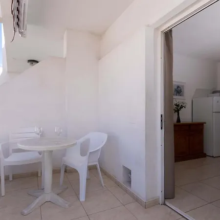 Floritas 29 - One Bed With Pool View